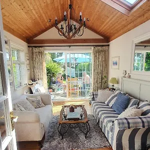 124 ,castlelawn Heights, Headford Road Homestay Homestay
